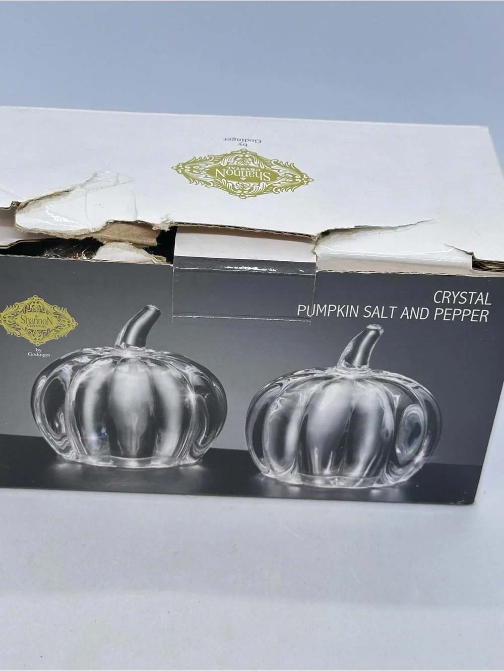Godinger SHANNON CRYSTAL of Ireland Lead Crystal Pumpkin Salt/Pepper Shaker Set